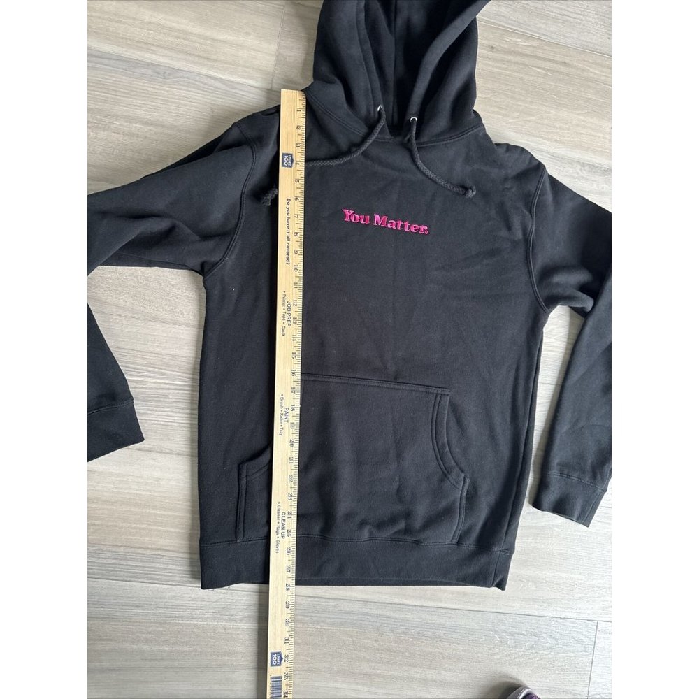 Demetrius Harmon You Matter Sweatshirt Hoodie Unisex SMALL Breast‎ Cancer Black - Picture 7 of 12